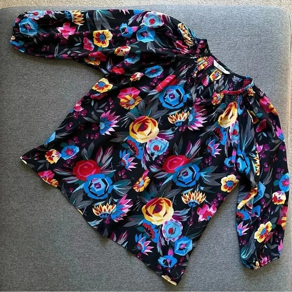 Tucker 100% Silk Black Floral Long Sleeve Button Down Blouse - Picture 1 of 10